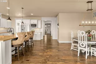 15394 SW Oakmont Pl, Portland, OR 97224 - Photo 11