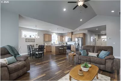 1668 NE Clayton Dr, Estacada, OR 97023 - Photo 3