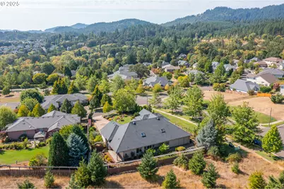 3597 NW Goldfinch Pl, Corvallis, OR 97330 - Photo 3