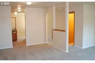 14811 NE Fremont Ct, Portland, OR 97230 - Photo 5