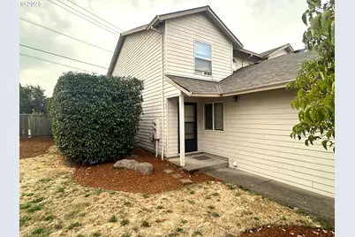 14811/14813 NE Fremont Ct, Portland, OR 97230 - Photo 3