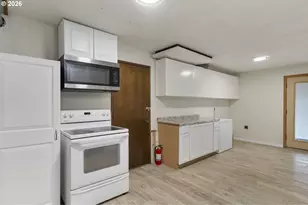 33844 Sunnyview Dr NE, Albany, OR 97322 - Photo 17