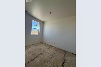 212 Valor Loop, Stanfield, OR 97875 - Photo 3