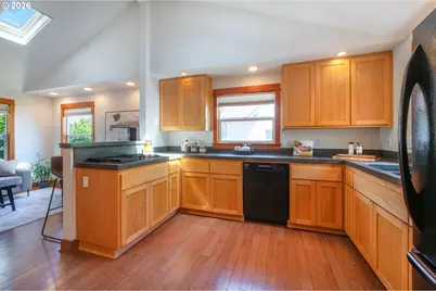 1843 Moss St, Eugene, OR 97403 - Photo 17