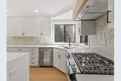 11111 NW 19th Ave, Vancouver, WA 98685 - Photo 7