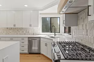 11111 NW 19th Ave, Vancouver, WA 98685 - Photo 7