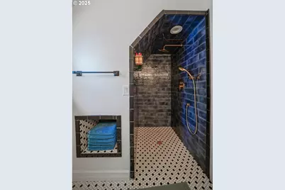 1515 19th St NE, Salem, OR 97301 - Photo 43