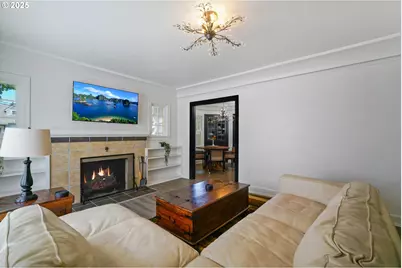 1515 19th St NE, Salem, OR 97301 - Photo 9