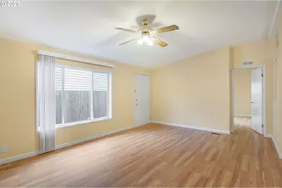 521 NE Mariners Loop #79, Portland, OR 97211 - Photo 5