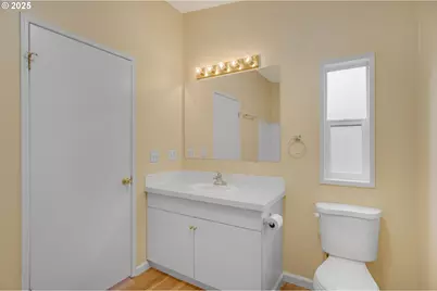 521 NE Mariners Loop #79, Portland, OR 97211 - Photo 15