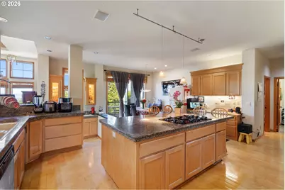 9211 SE Highgate Dr, Happy Valley, OR 97086 - Photo 13