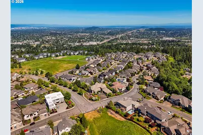 9211 SE Highgate Dr, Happy Valley, OR 97086 - Photo 45