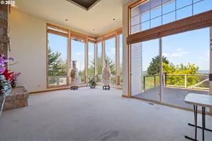 9211 SE Highgate Dr, Happy Valley, OR 97086 - Photo 9
