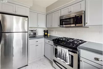 227 NE 61st Ave #1, Portland, OR 97213 - Photo 19