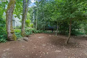 9836 SW Quail Post Rd, Portland, OR 97219 - Photo 21