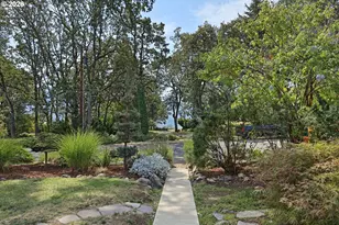 360 SE Oak St, White Salmon, WA 98672 - Photo 3