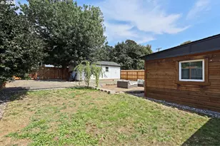 360 SE Oak St, White Salmon, WA 98672 - Photo 9