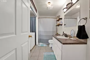 285 E 3rd Ave, Junction City, OR 97448 - Photo 27