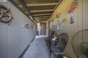 1750 W Park Dr, Florence, OR 97439 - Photo 39