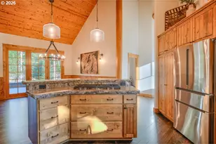 56770 Nest Pine Dr, Bend, OR 97707 - Photo 19