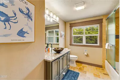 1201 NW Bayshore Dr, Waldport, OR 97394 - Photo 27