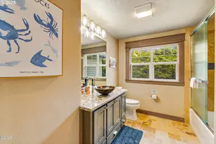 1201 NW Bayshore Dr, Waldport, OR 97394 - Photo 27