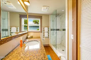 1201 NW Bayshore Dr, Waldport, OR 97394 - Photo 15