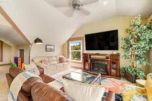 1201 NW Bayshore Dr, Waldport, OR 97394 - Photo 17