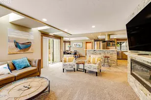 1201 NW Bayshore Dr, Waldport, OR 97394 - Photo 5