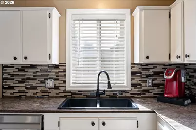 3648 Rivercrest Dr, Eugene, OR 97404 - Photo 11