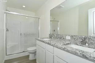 3933 SW Duniway Ln, Gresham, OR 97080 - Photo 23