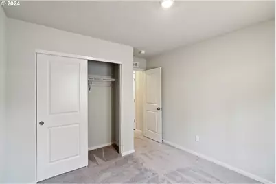 686 Minnesota, Lebanon, OR 97355 - Photo 9