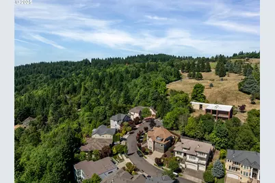 4240 NW Twilight Ter, Portland, OR 97229 - Photo 41