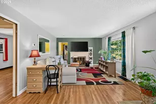 13636 SE Salmon St, Portland, OR 97233 - Photo 9