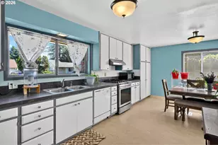 13636 SE Salmon St, Portland, OR 97233 - Photo 13