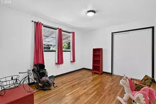 13636 SE Salmon St, Portland, OR 97233 - Photo 23