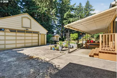 13636 SE Salmon St, Portland, OR 97233 - Photo 37