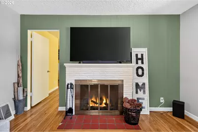 13636 SE Salmon St, Portland, OR 97233 - Photo 11