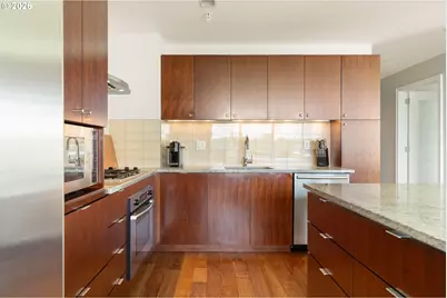 3570 S River Pkwy #603, Portland, OR 97239 - Photo 3