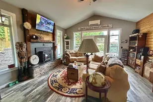 5230 4th St, Tillamook, OR 97141 - Photo 7
