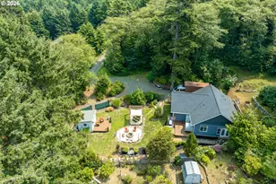 5230 4th St, Tillamook, OR 97141 - Photo 25