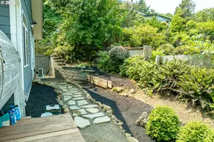 5230 4th St, Tillamook, OR 97141 - Photo 27