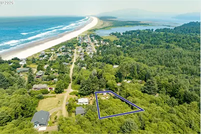 5230 4th St, Tillamook, OR 97141 - Photo 31