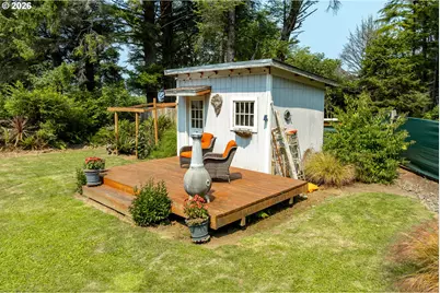 5230 4th St, Tillamook, OR 97141 - Photo 19