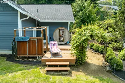 5230 4th St, Tillamook, OR 97141 - Photo 21