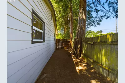 20310 SW Boones Ferry Rd, Tualatin, OR 97062 - Photo 45