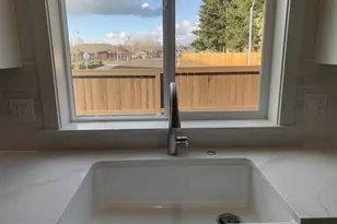 1892 S Holly St, Canby, OR 97013 - Photo 11