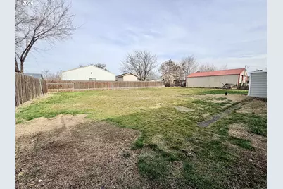 206 Walla Walla St, Umatilla, OR 97882 - Photo 11