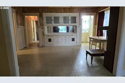 885 NE 3rd St, Gresham, OR 97030 - Photo 11