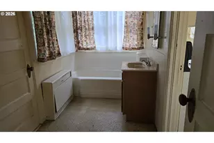 885 NE 3rd St, Gresham, OR 97030 - Photo 17